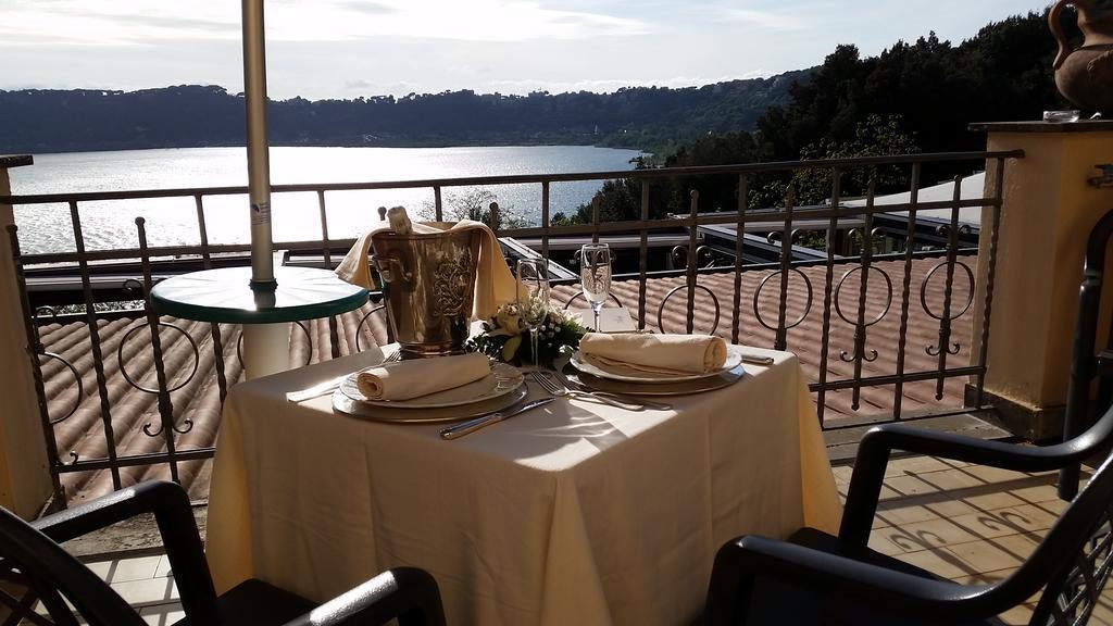 Hotel Villa Degli Angeli Castel Gandolfo Exterior photo
