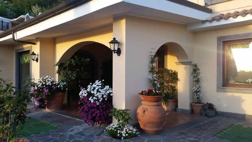 Hotel Villa Degli Angeli Castel Gandolfo Exterior photo