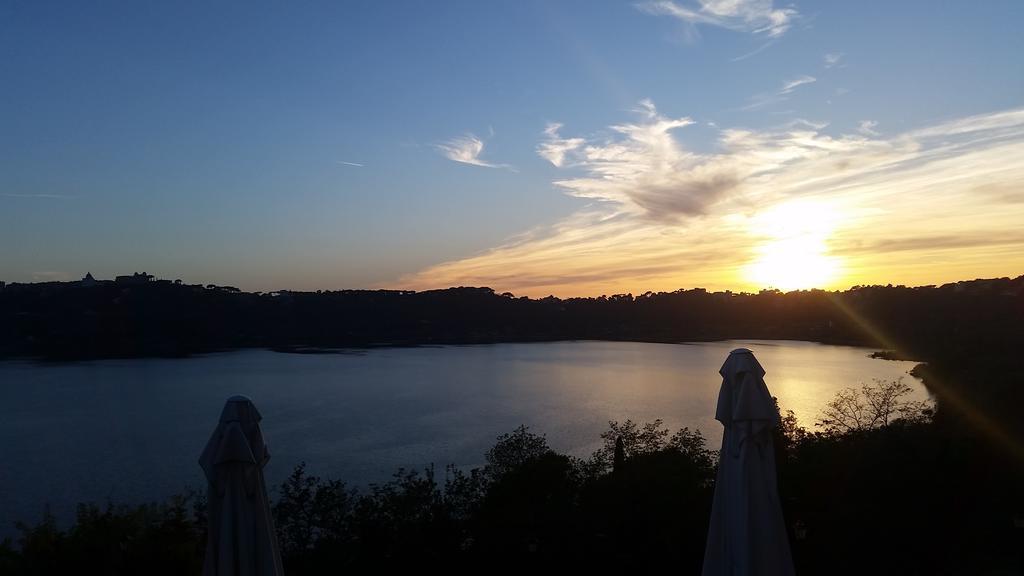 Hotel Villa Degli Angeli Castel Gandolfo Exterior photo